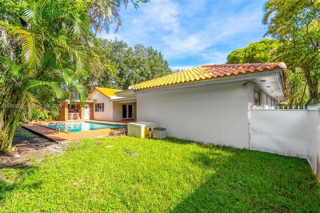 Building Photo - 7210 W Troon Cir