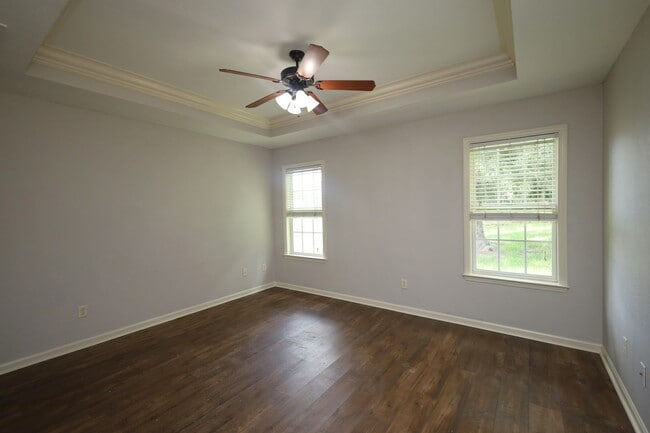 Building Photo - 3990 Rock Hollow