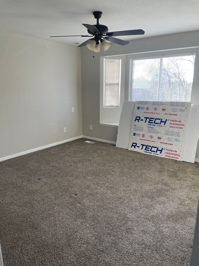 Building Photo - 4 Bed/2 Bath home in Harrisville