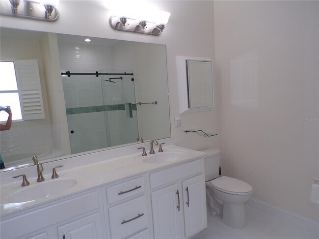 Building Photo - 6200 Falcon Lair Dr