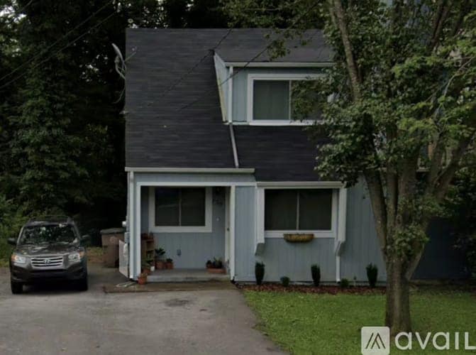 Primary Photo - 739 Fitzpatrick Rd