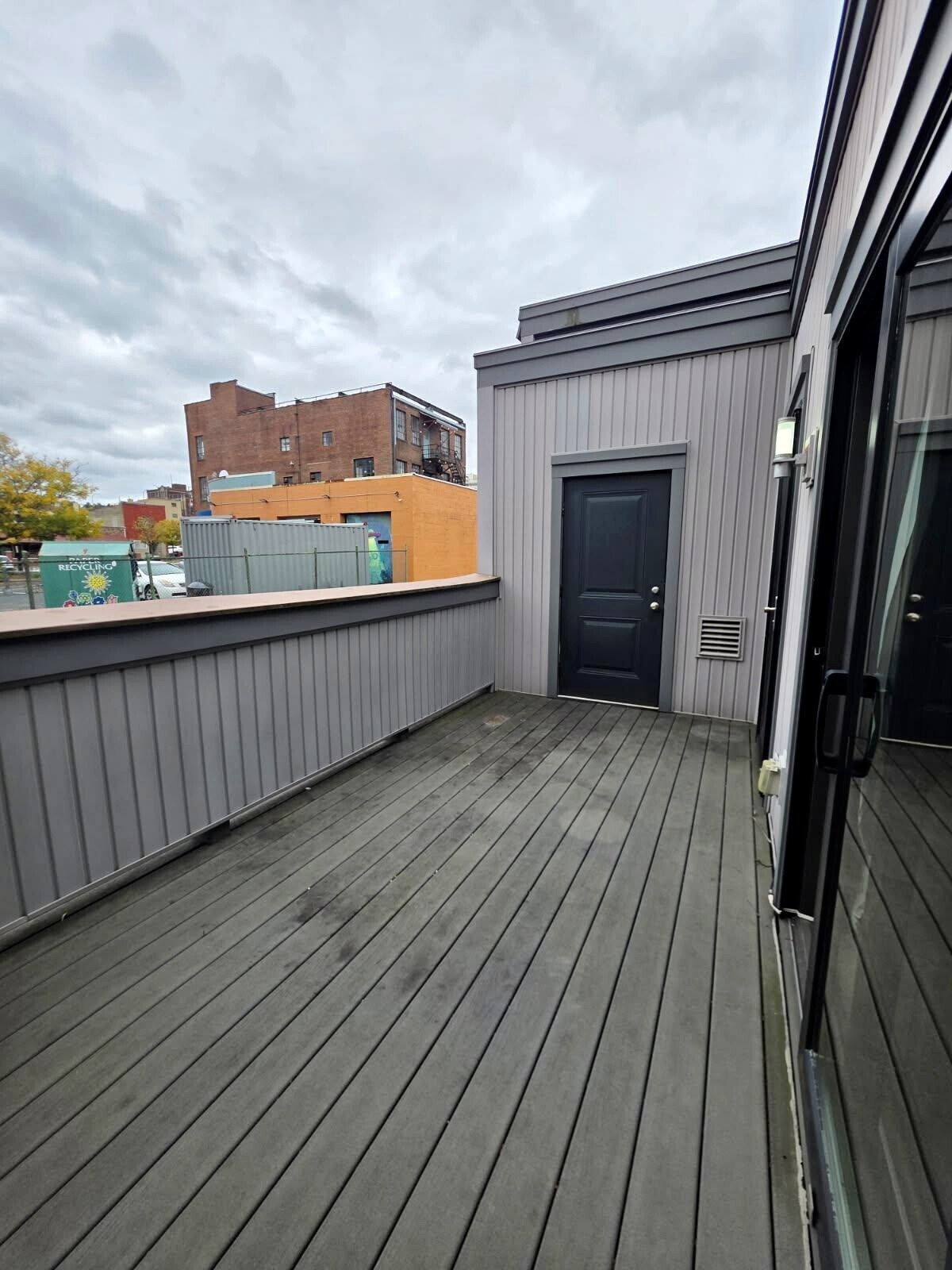 Building Photo - 117 N Howard St