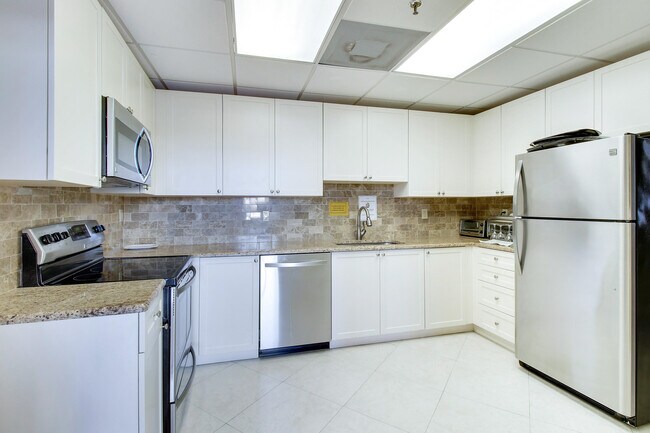 Building Photo - 100 Ocean Trail Way
