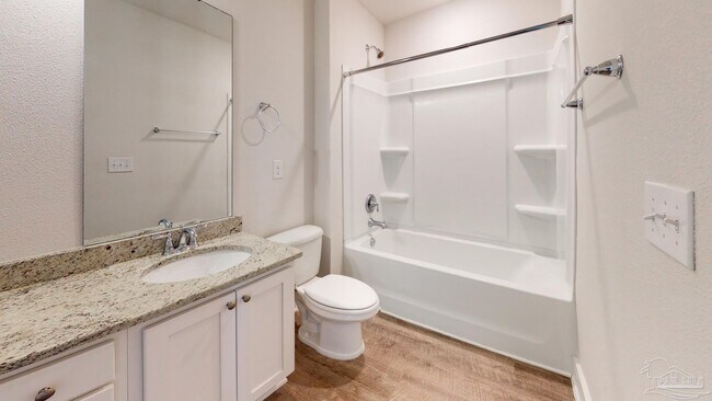 Building Photo - 5865 Danbury Blvd