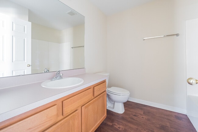 Building Photo - 511 Paulling Dr