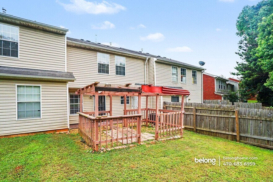 Building Photo - 5599 Windfall Ln