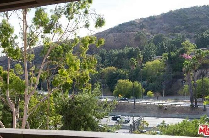 Building Photo - 2700 Cahuenga Blvd E