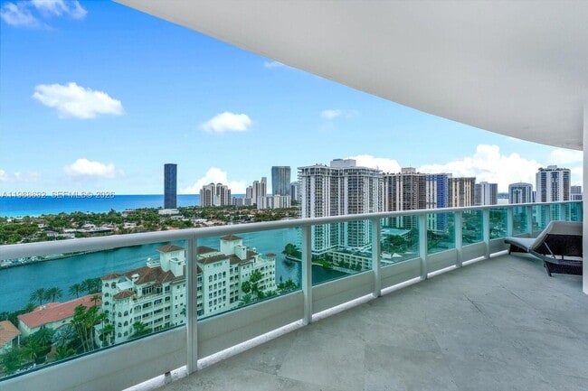 Building Photo - 19955 NE 38th Ct