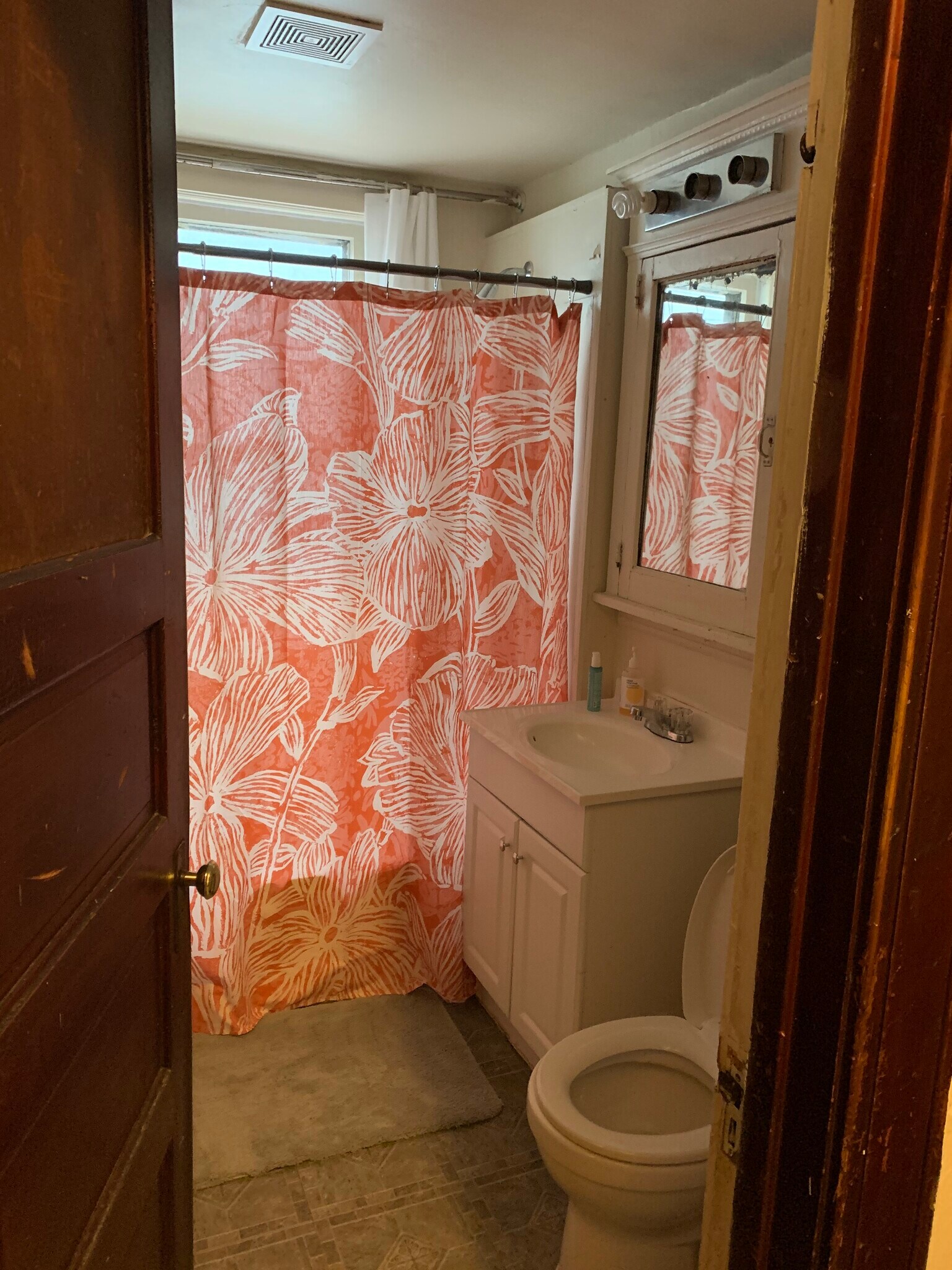 Building Photo - 2740 N Murray Ave