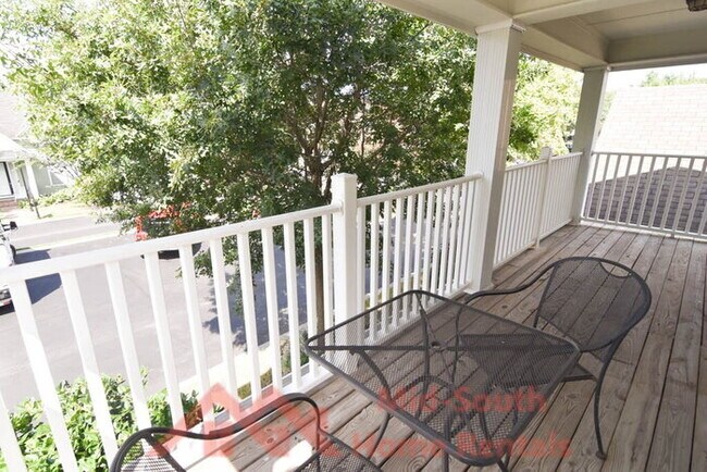 Building Photo - 1342 Harbor Park Dr