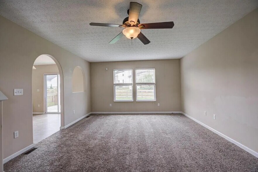 Building Photo - 4731 Springwood Ct