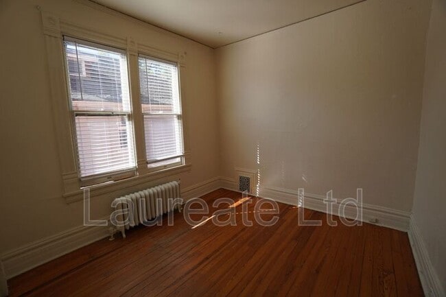 Building Photo - 834 N Clarkson St