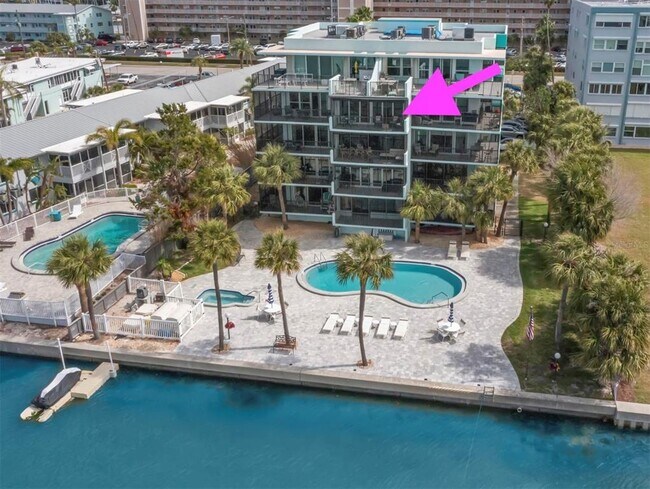 Building Photo - 1848 Shore Dr S