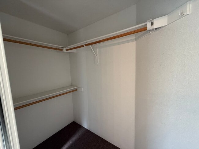 Building Photo - Single story in Modesto!