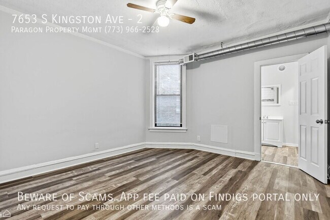 Building Photo - 7653 S Kingston Ave