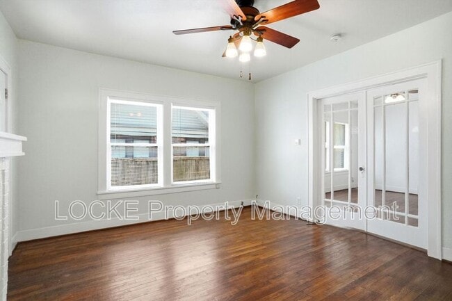 Building Photo - 1806 Clover Ln