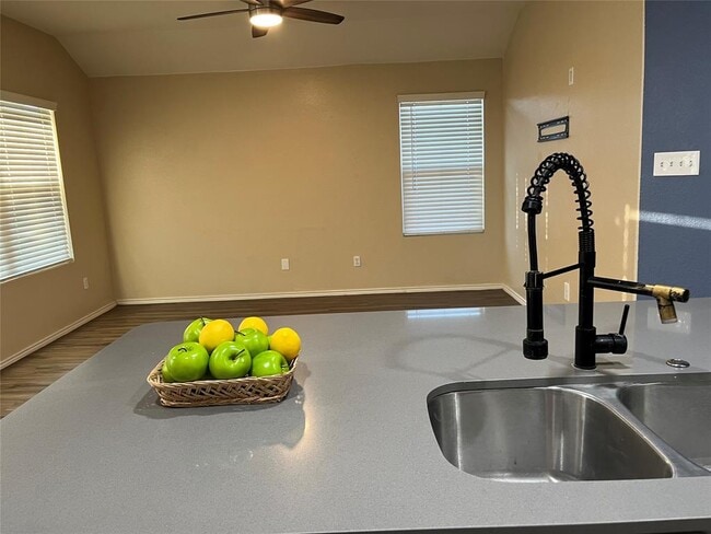 Building Photo - 104 Granville Ct