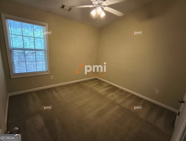 Building Photo - 306 Creek Manor Way