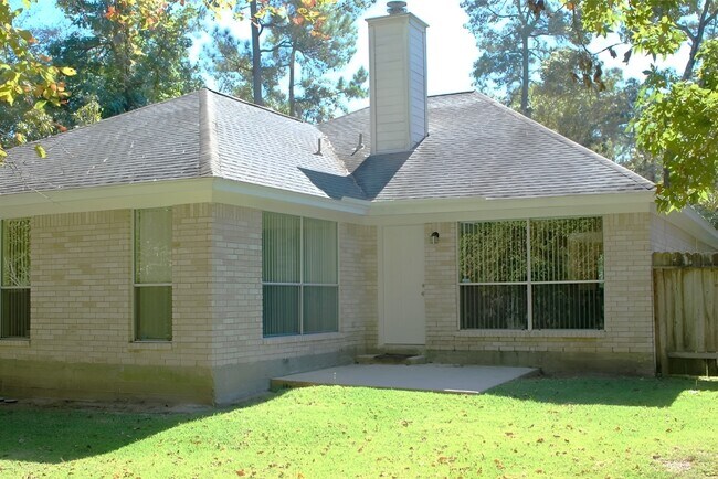 Building Photo - 102 N Holly Laurel Cir