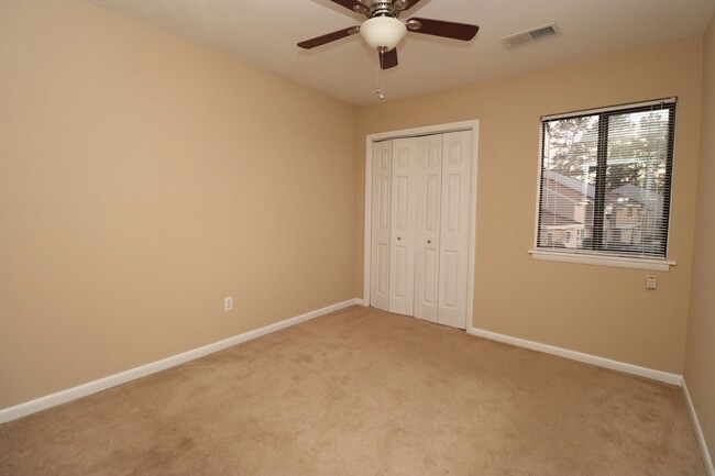 Building Photo - 3 Bedroom, 2.5 Bath in Point Arcadia - Ava...