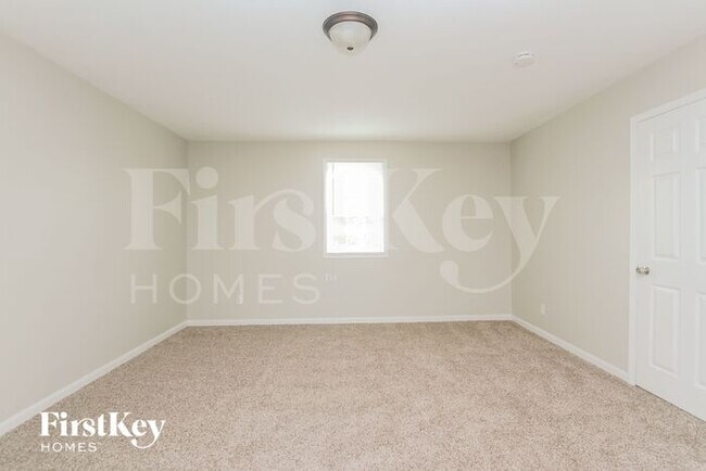 Building Photo - 3135 Foltz St