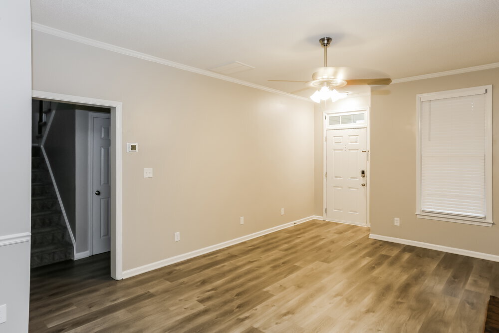 Building Photo - 4110 Woodbury Terrace NW