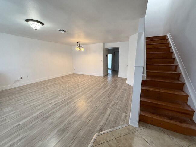 Building Photo - 5905 Manchester Way
