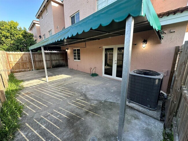 Building Photo - 12005 SW 14th St