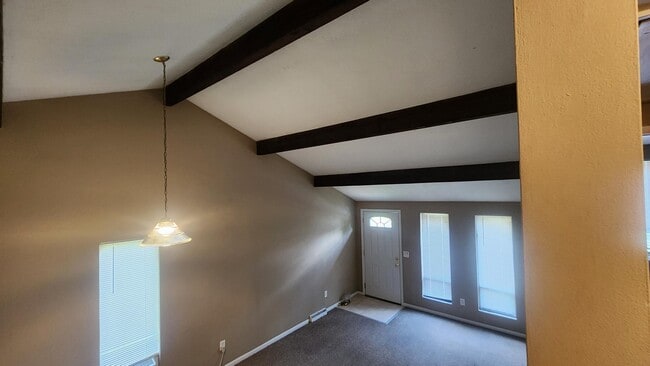 Building Photo - 3950 Mt Royal Blvd