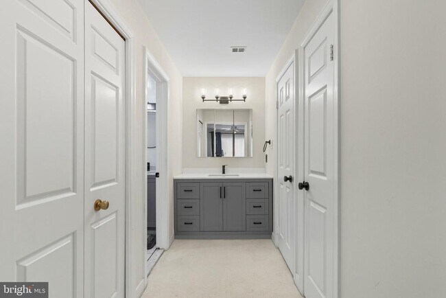 Building Photo - 11430 Strand Dr