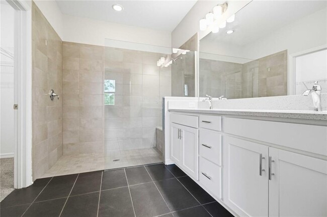 Building Photo - 5918 Fiore Dr
