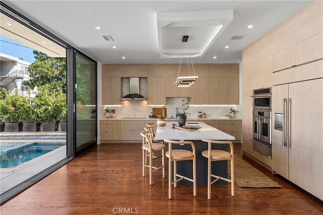 Building Photo - 14519 Greenleaf St