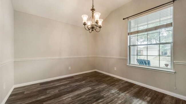 Building Photo - 1021 Cottontail Dr