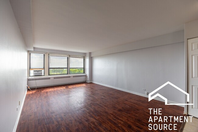 Building Photo - 4180 N Marine Dr