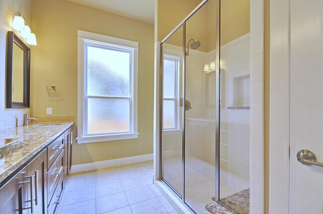 Building Photo - UT PRE-LEASE: 2011 Constructed Custom West...