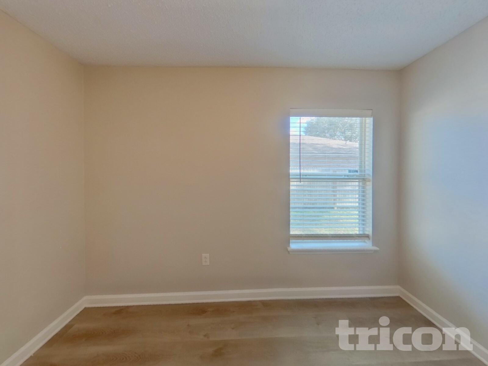 Building Photo - 11626 Brian Lakes Dr N