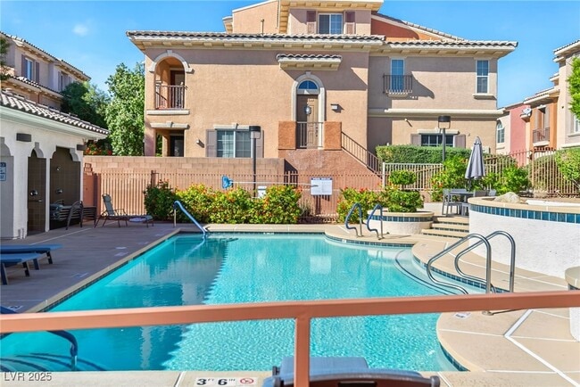 Building Photo - 10091 Sand Key St