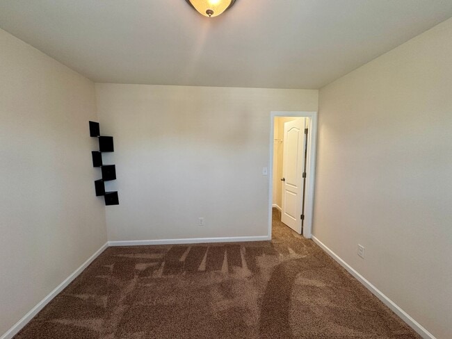 Building Photo - Spacious 5BR/3BA Home in Fort Mill