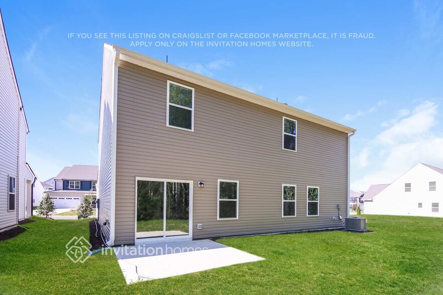 Building Photo - 501 Azalea Gaze Dr