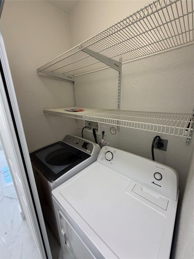 Building Photo - 5473 NW 90th Ave