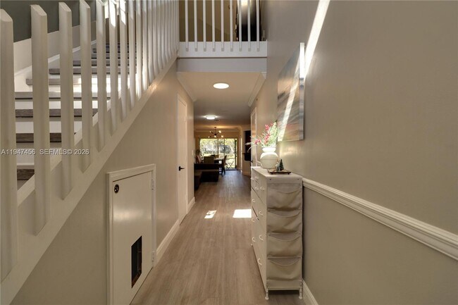 Building Photo - 2149 Discovery Cir W