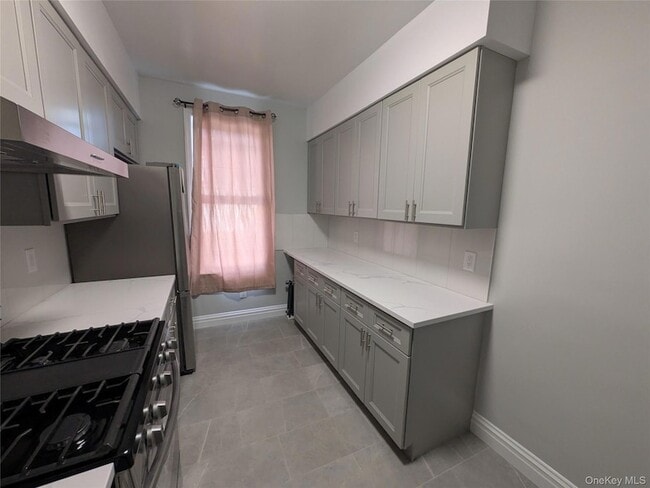 Building Photo - 205-17 Hollis Ave