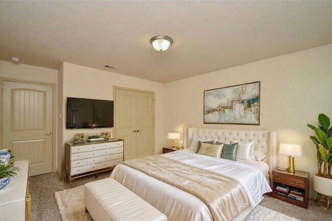 Building Photo - 11014 Sir Alex Dr