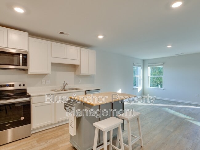 Building Photo - 3026 Course Ln