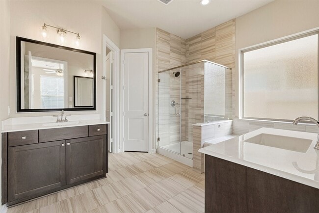 Building Photo - 1227 Carswell Grove Dr