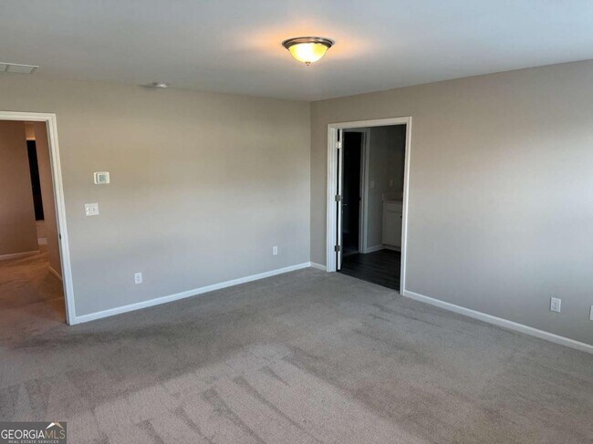 Building Photo - 312 Grey Falcon Ave