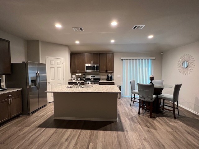 Building Photo - 10061 Spring Creek Rd