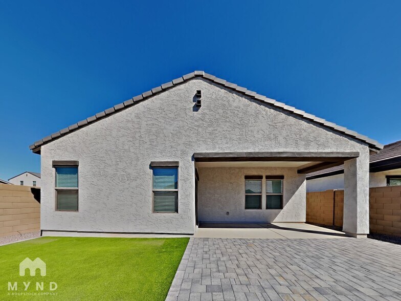 Building Photo - 7918 N 79th Ave