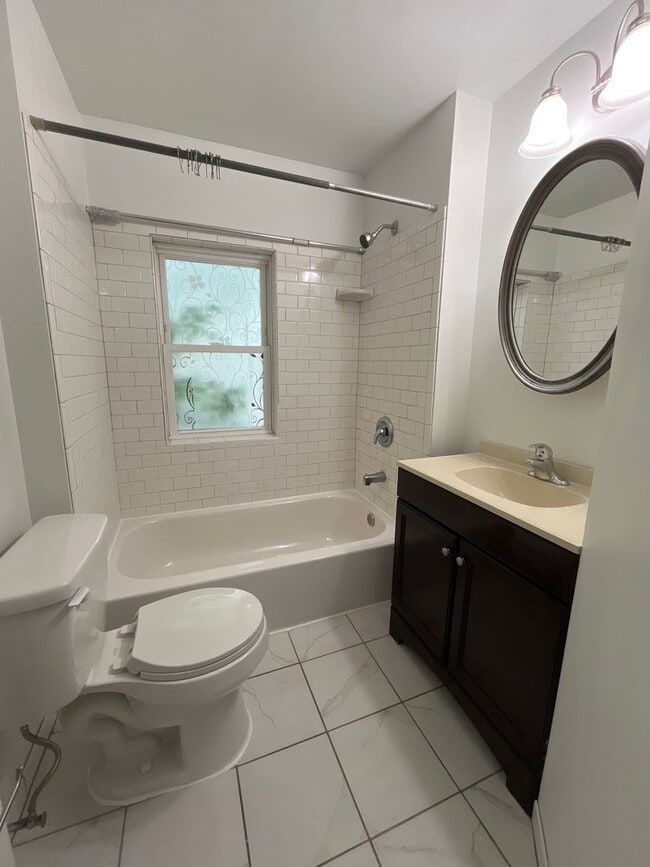 Building Photo - 3 Br 1 Bath Twin Home available in Bethlehem