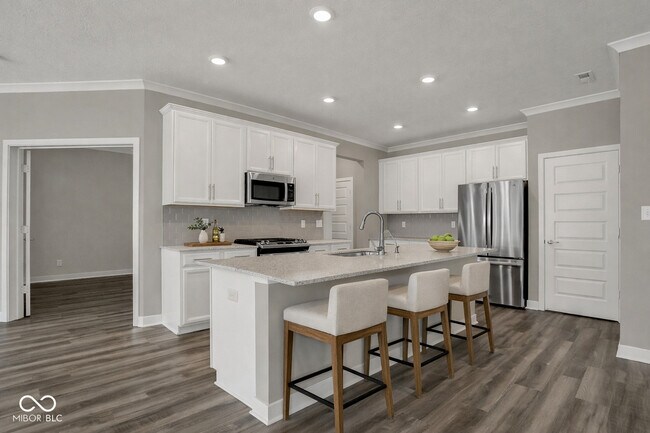 Building Photo - 1659 Dewey Dr